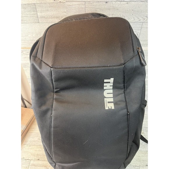 Thule Accent Backpack 23L  for 15.6" Laptop computer backpack travel lightweight - Picture 1 of 11
